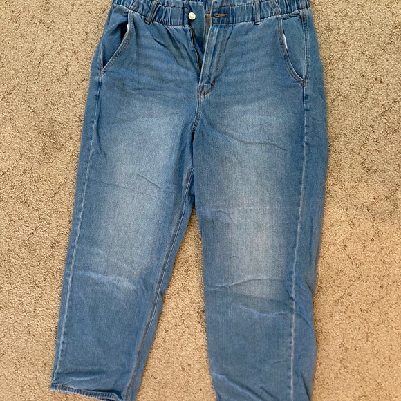 American Eagle Outfitters Denim - American Eagle Paperbag Jeans 18